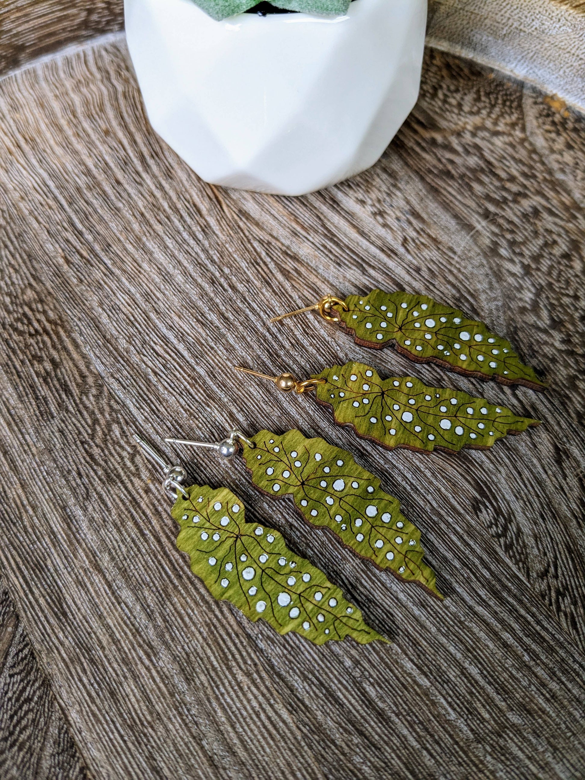 Begonia Maculata Leaf Wood Earring | Wooden Leaf Dangle Earr: Silver Stag and Branch